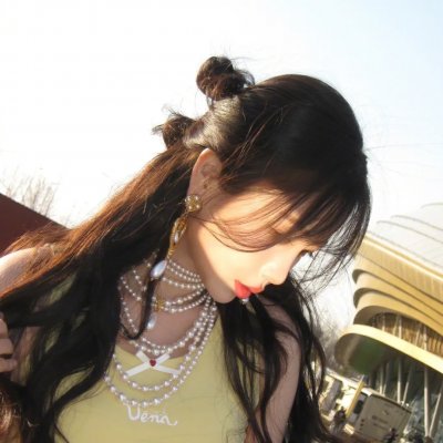 顾小姐献上彼岸花